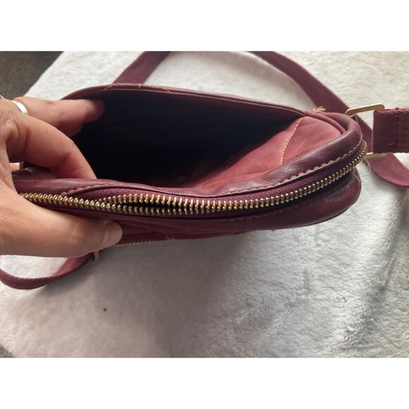 Eric Javits Burgundy Red Quilted Leather Crossbody Bag Gold hardware - Picture 11 of 14